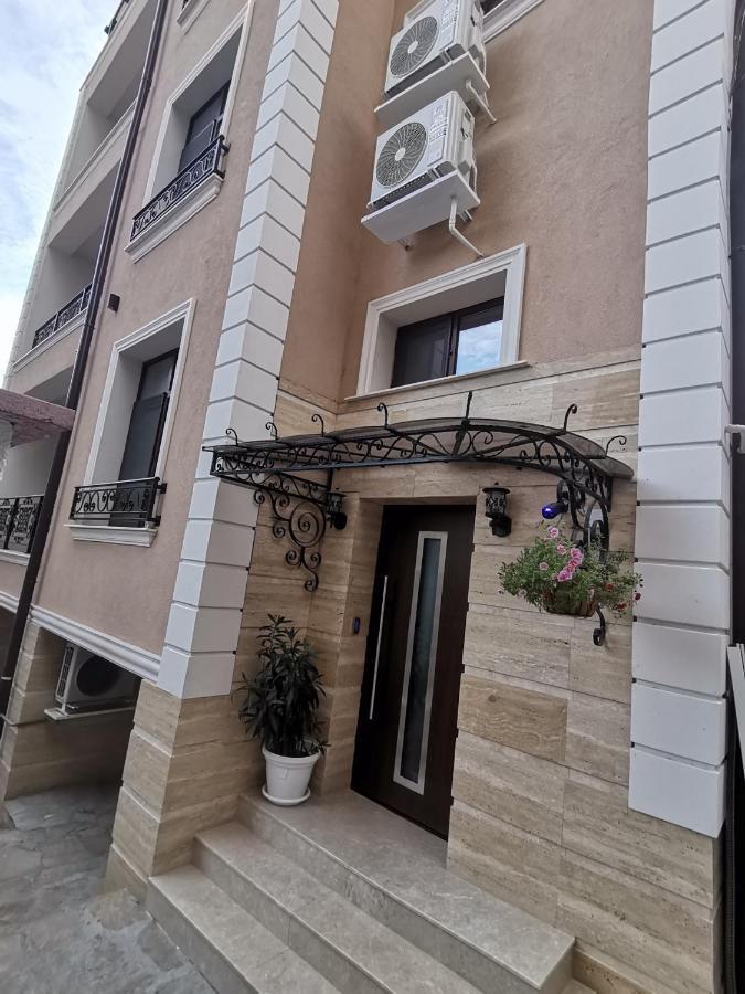 Family Boutique Residence-Free Parking Veliko Tŭrnovo Eksteriør bilde